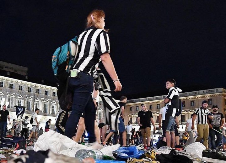 Panika v Turíne, ľudia utekali aj bez topánok